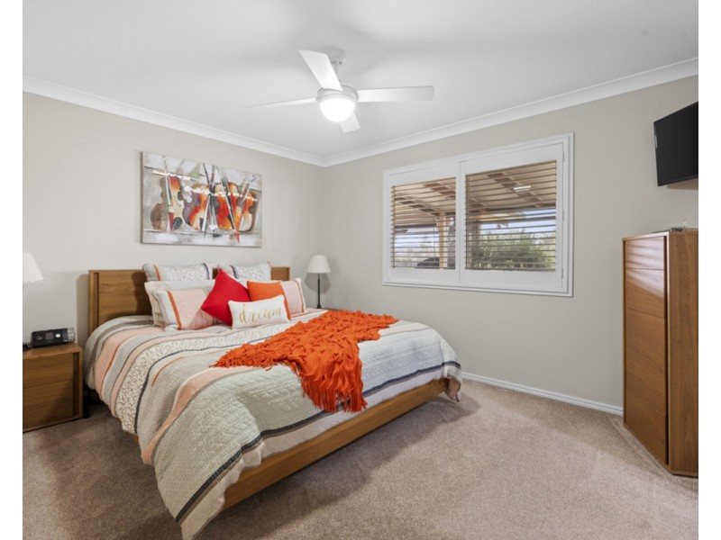 12 Corella Street, Meringandan West QLD 4352