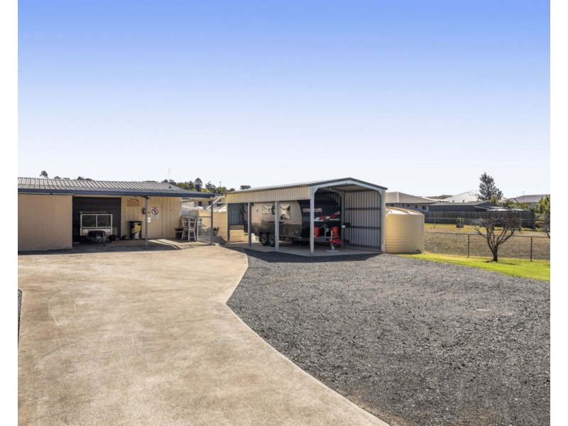 12 Corella Street, Meringandan West QLD 4352