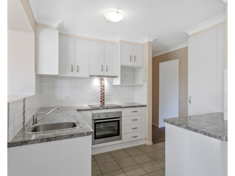 24 Noll Street, Kearneys Spring QLD 4350