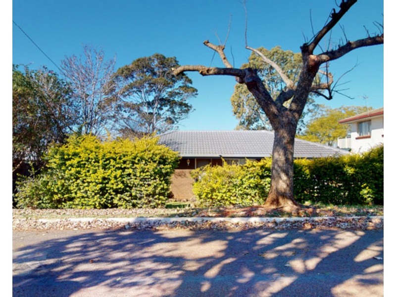 24 Noll Street, Kearneys Spring QLD 4350