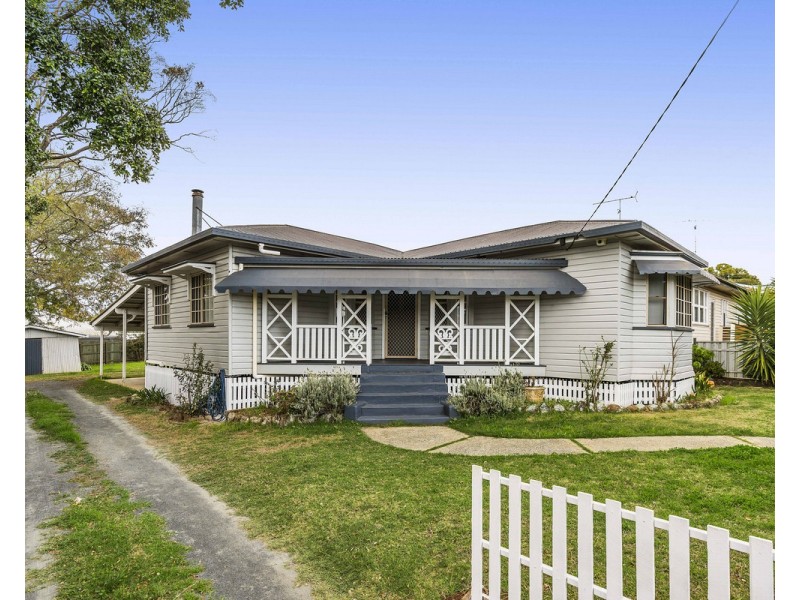 6 West Street, North Toowoomba QLD 4350
