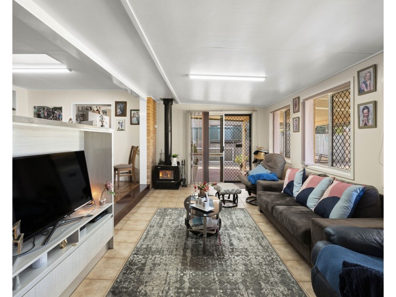 24 Erin Street, Wilsonton QLD 4350