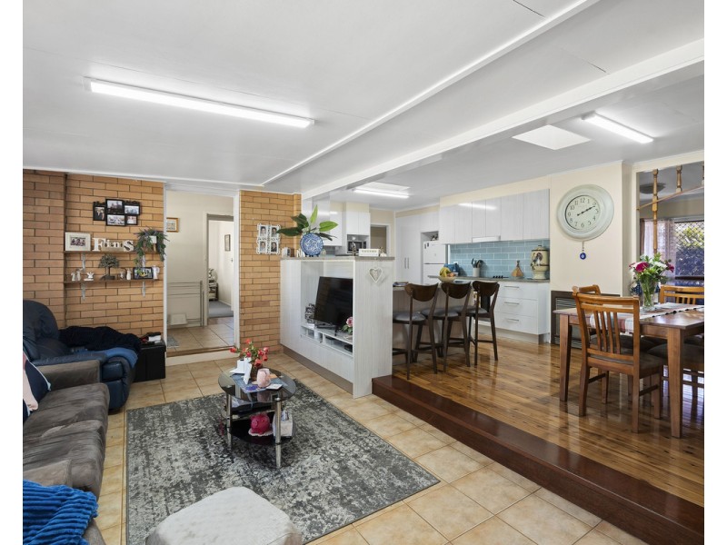 24 Erin Street, Wilsonton QLD 4350