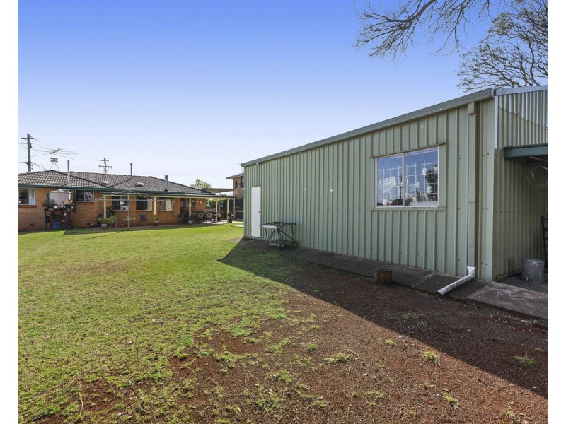 24 Erin Street, Wilsonton QLD 4350