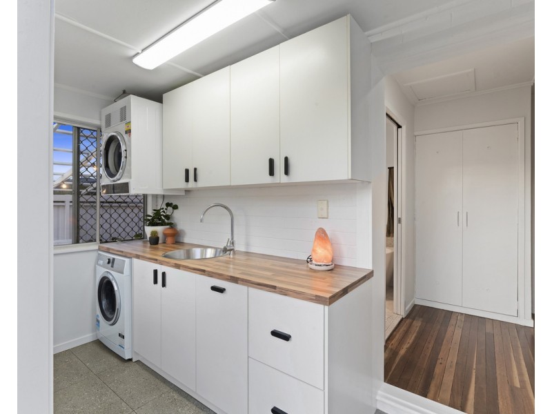 33 Merritt Street, Harristown QLD 4350