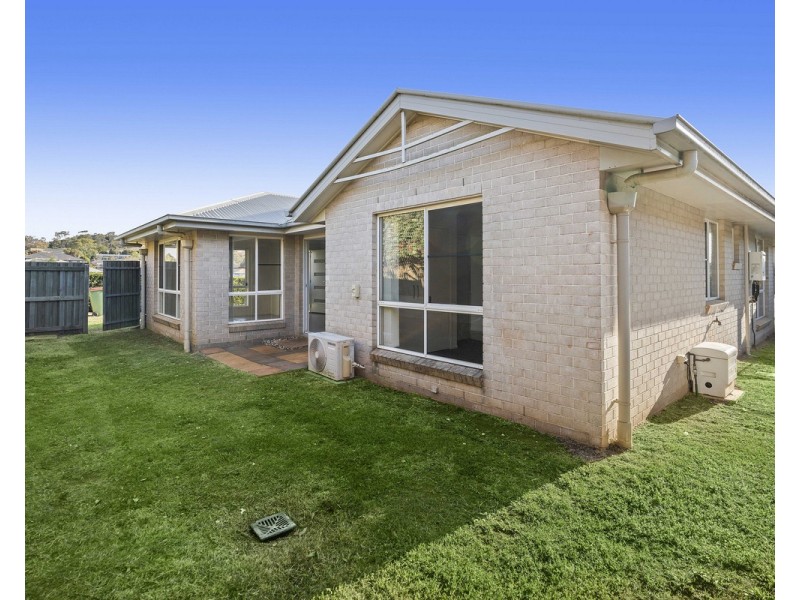 2/20 Tempest Drive, Glenvale QLD 4350