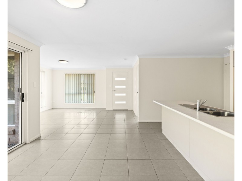 2/20 Tempest Drive, Glenvale QLD 4350