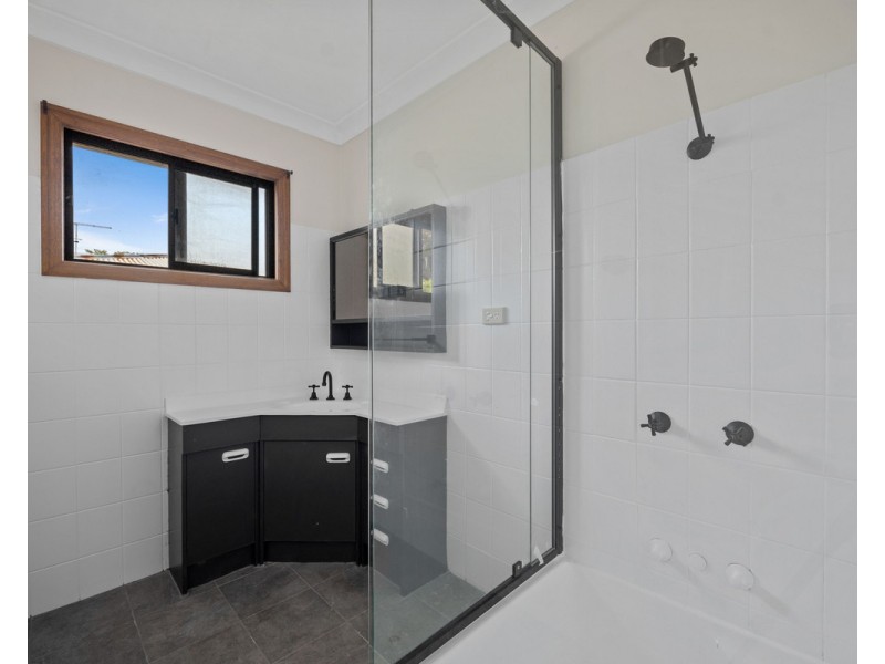 8 McGregor Street, Wilsonton QLD 4350