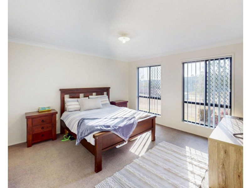 28 Junction Drive, Gowrie Junction QLD 4352