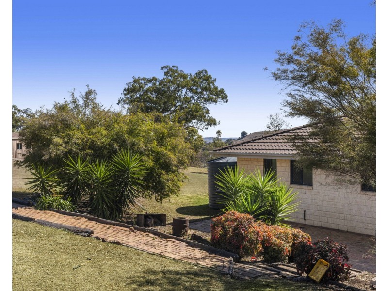 28 Junction Drive, Gowrie Junction QLD 4352