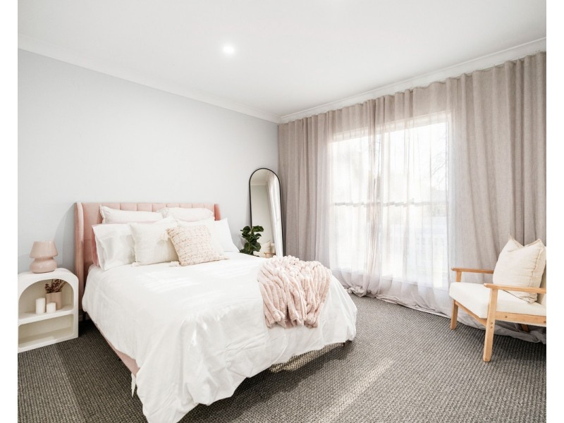 14 Trevethan Street, Mount Lofty QLD 4350