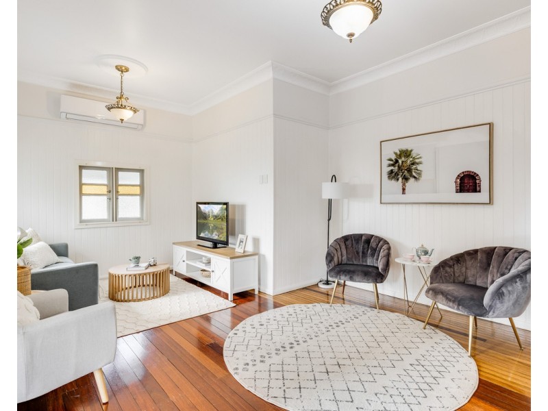 6 Perry Street, Harlaxton QLD 4350