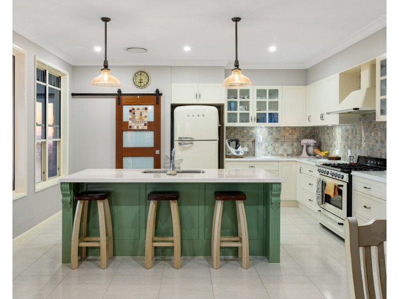 9 Panorama Crescent, Gowrie Junction QLD 4352