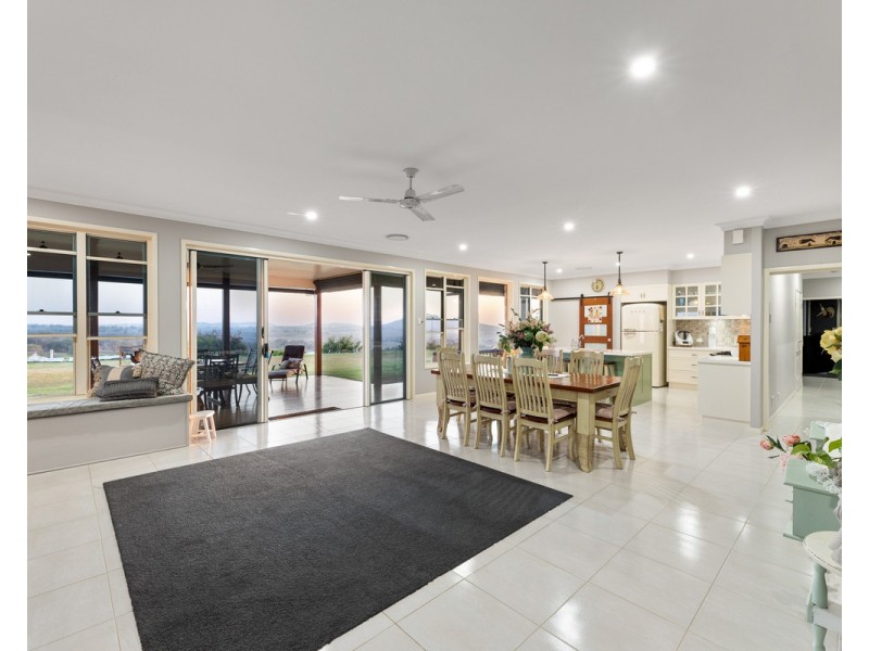 9 Panorama Crescent, Gowrie Junction QLD 4352