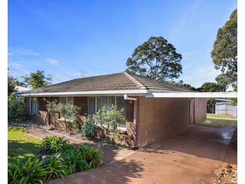 24 Noll Street, Kearneys Spring QLD 4350