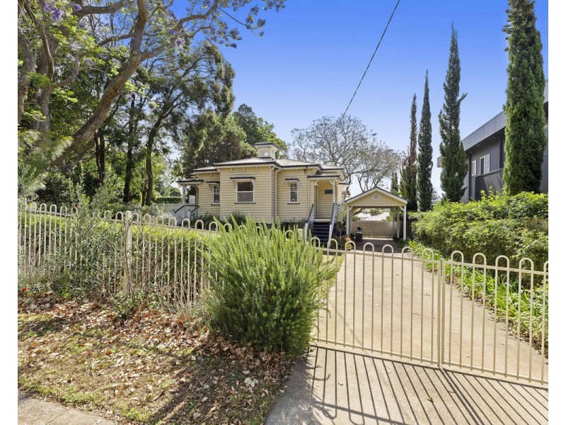 1B Gladstone Street, Newtown QLD 4350