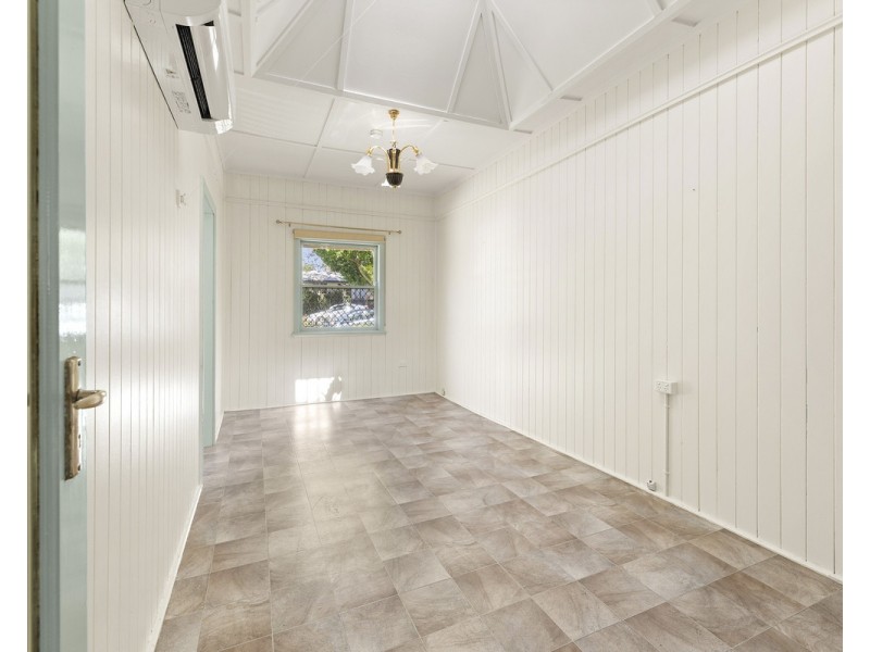 1B Gladstone Street, Newtown QLD 4350