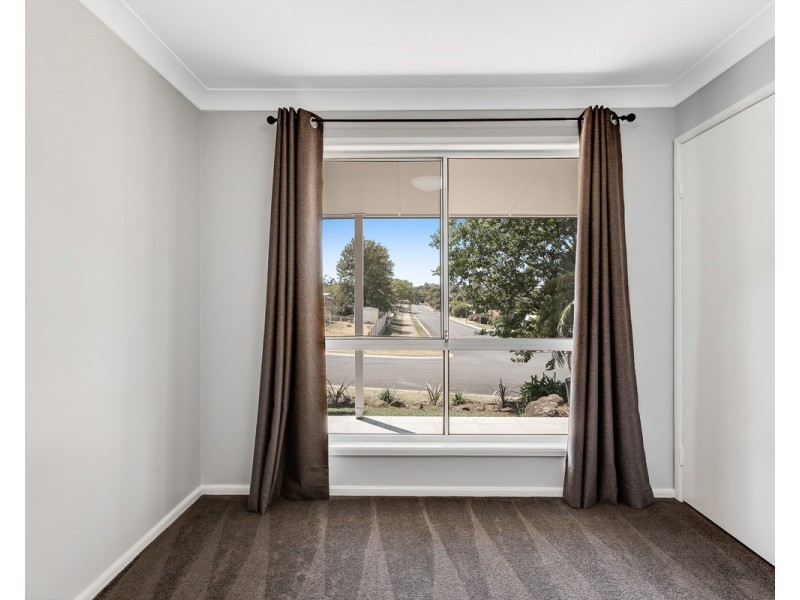 7 Moore Crescent, Wilsonton QLD 4350