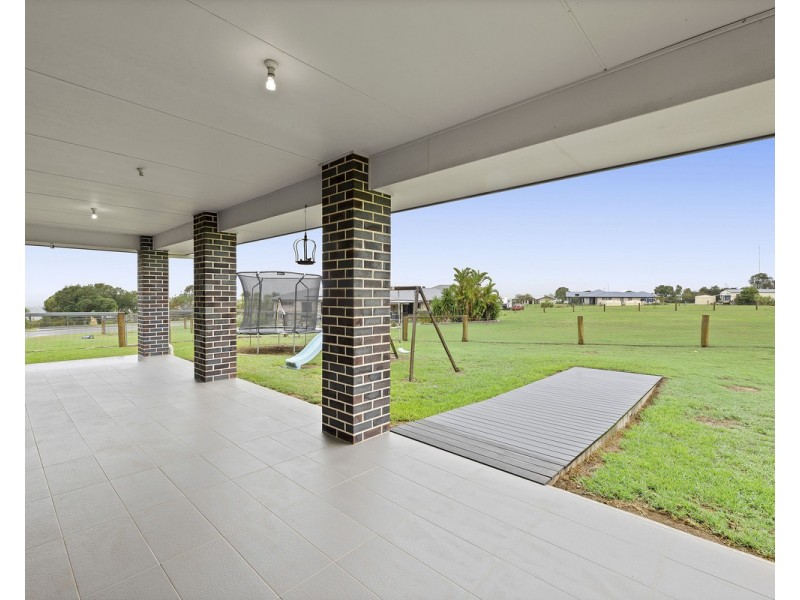 36 Hilltop Drive, Gowrie Junction QLD 4352