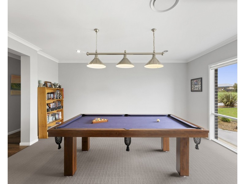 36 Hilltop Drive, Gowrie Junction QLD 4352