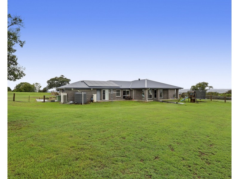 36 Hilltop Drive, Gowrie Junction QLD 4352