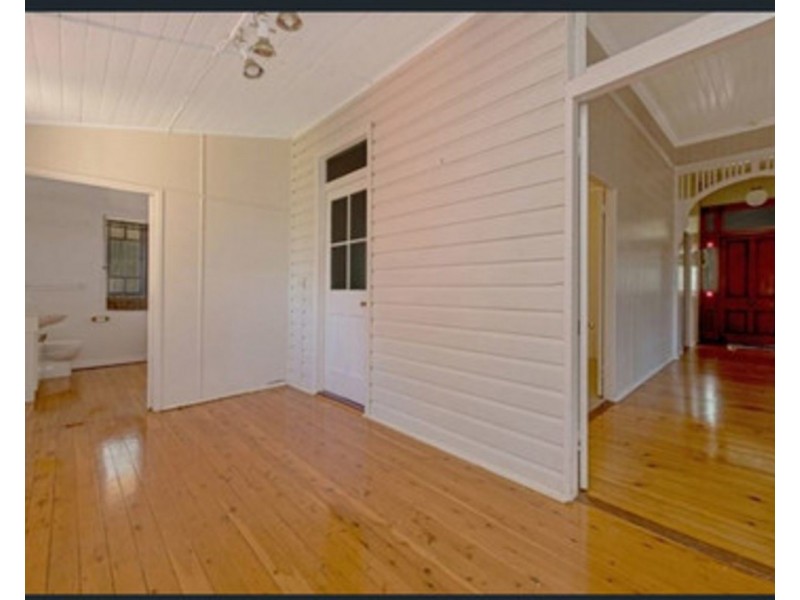 33 Grenier Street, Toowoomba City QLD 4350