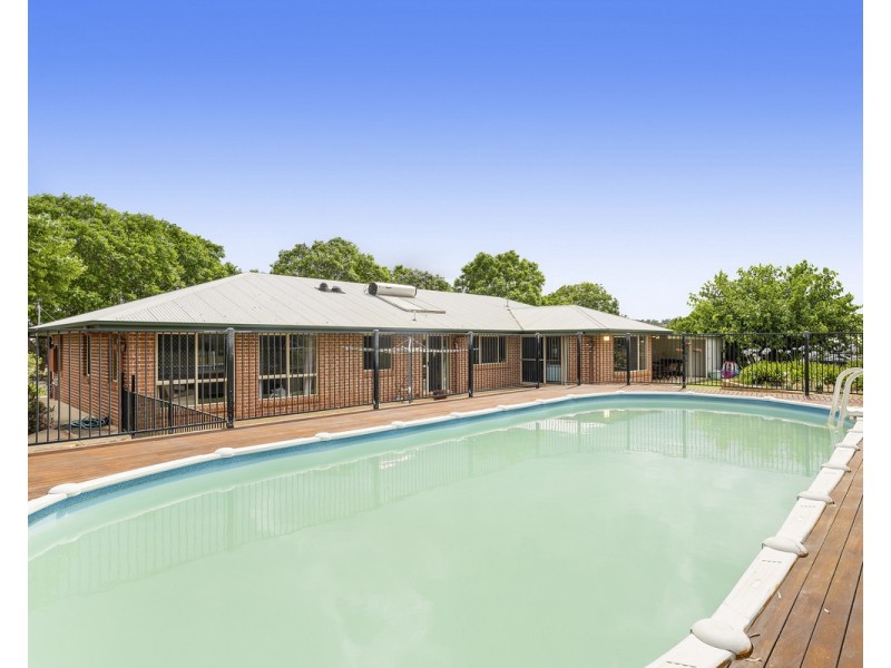 1 Phalaris Court, Meringandan West QLD 4352