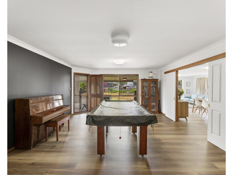 1 Phalaris Court, Meringandan West QLD 4352