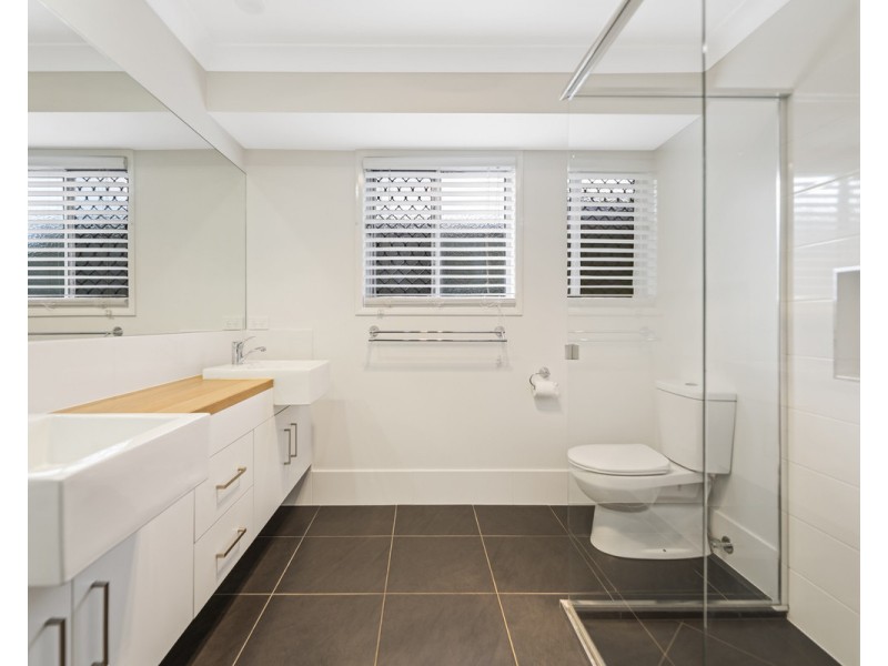 7 Renshaw Crescent, Kearneys Spring QLD 4350