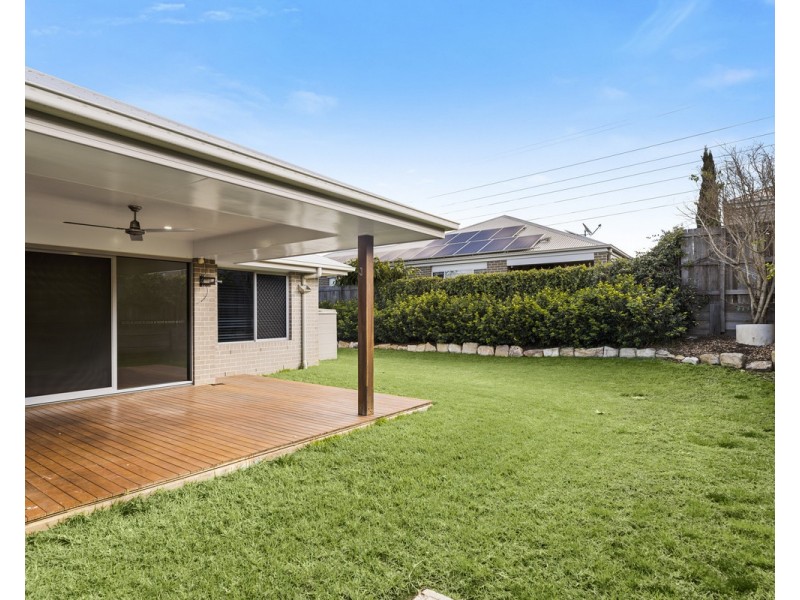 7 Renshaw Crescent, Kearneys Spring QLD 4350