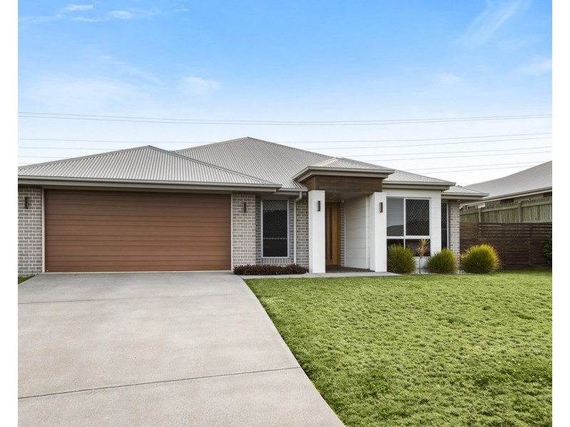 7 Renshaw Crescent, Kearneys Spring QLD 4350