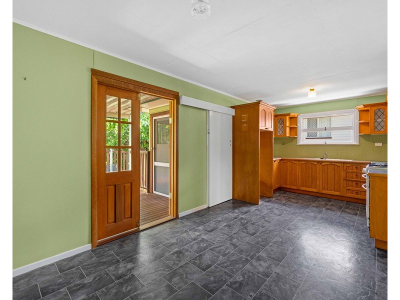 17 Berghofer Street, Rockville QLD 4350