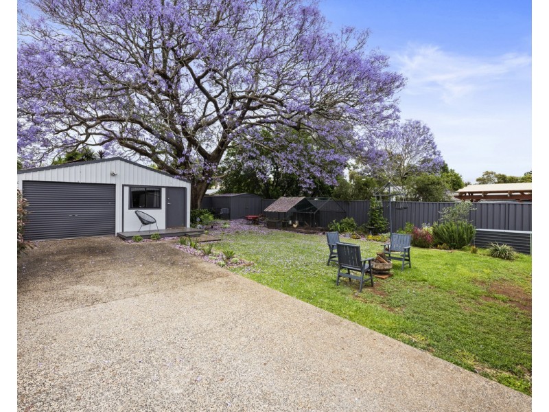 26 Henderson Street, Newtown QLD 4350