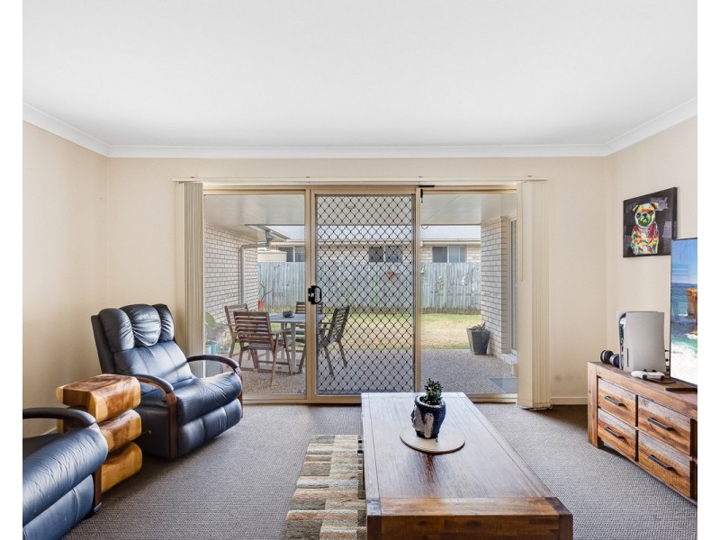 8 High Court Drive, Wilsonton Heights QLD 4350