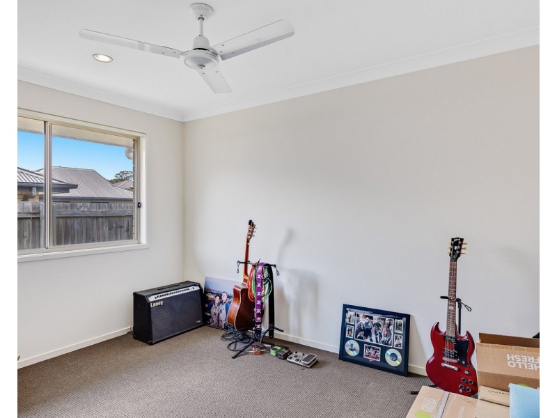8 High Court Drive, Wilsonton Heights QLD 4350