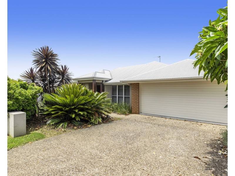 322 Ramsay Street, Middle Ridge QLD 4350