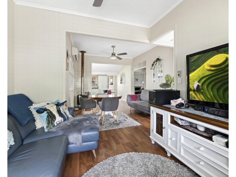 26 Henderson Street, Newtown QLD 4350