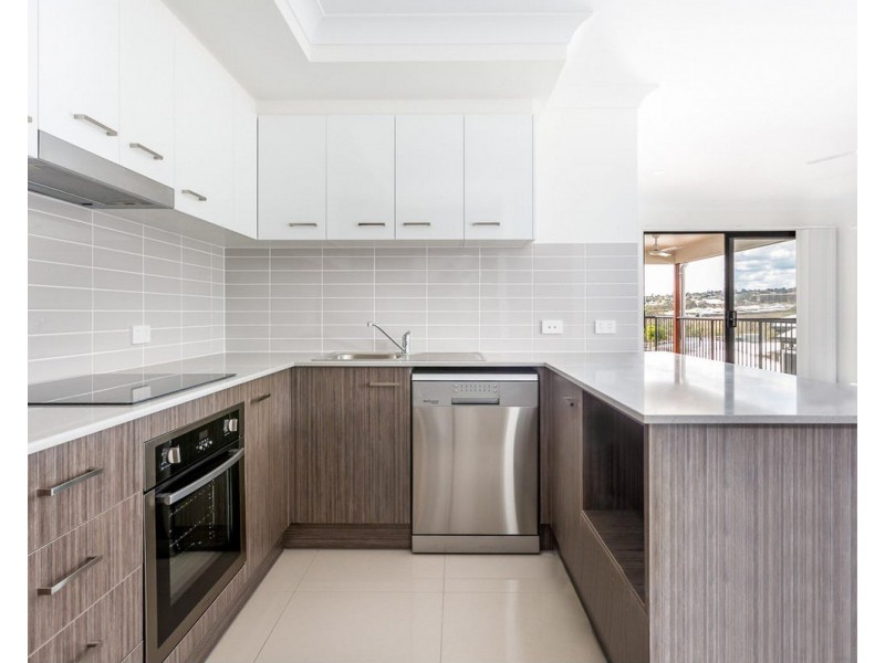 1/11 McInnes Crescent, Glenvale QLD 4350