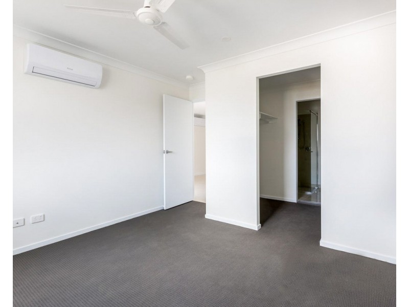 1/11 McInnes Crescent, Glenvale QLD 4350