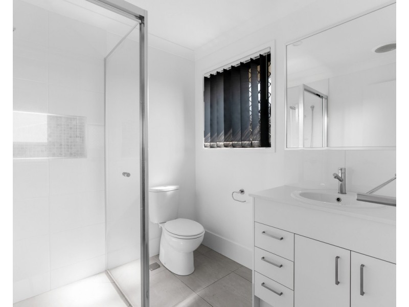 19 Whitewood Way, Cotswold Hills QLD 4350