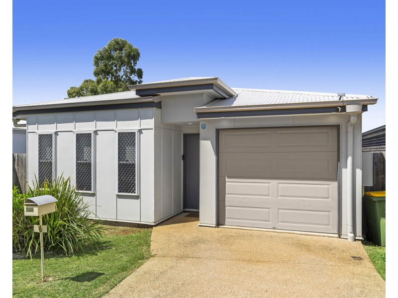 6 Orchard Lane, Glenvale QLD 4350