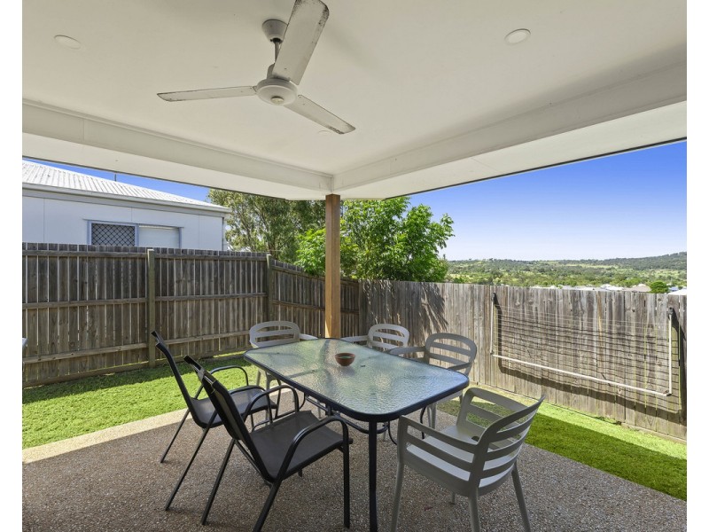 6 Orchard Lane, Glenvale QLD 4350