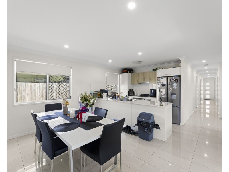 6 Orchard Lane, Glenvale QLD 4350