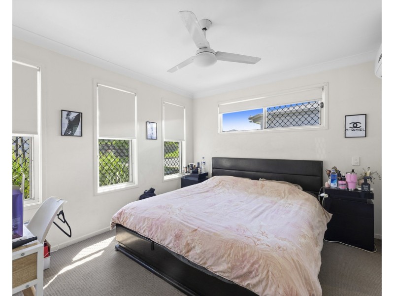 6 Orchard Lane, Glenvale QLD 4350