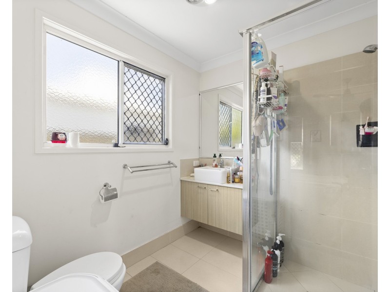 6 Orchard Lane, Glenvale QLD 4350