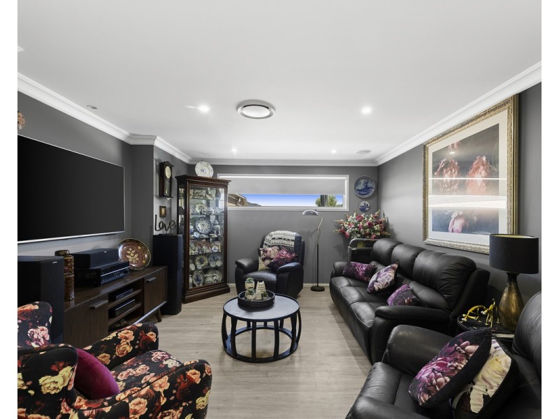 44 Catherine Crescent, Kingsthorpe QLD 4400