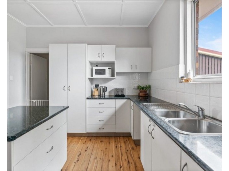 211 Long Street, South Toowoomba QLD 4350