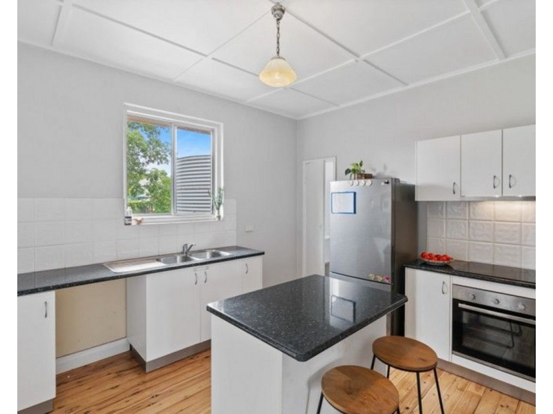 211 Long Street, South Toowoomba QLD 4350