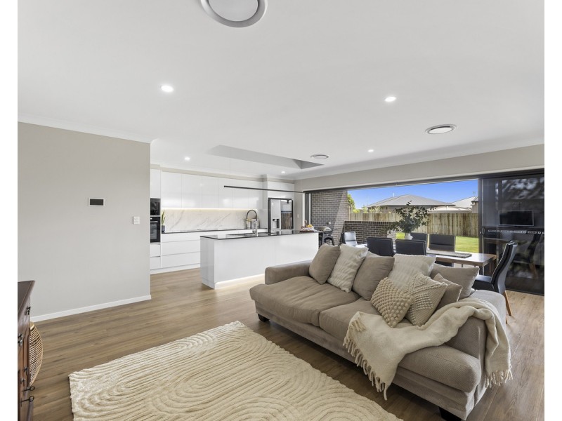 45 Webcke Crescent, Kleinton QLD 4352