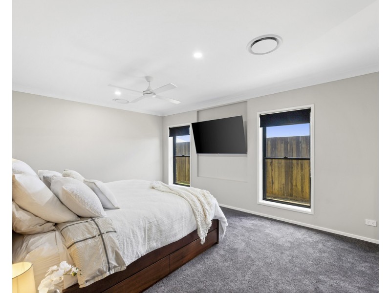 45 Webcke Crescent, Kleinton QLD 4352